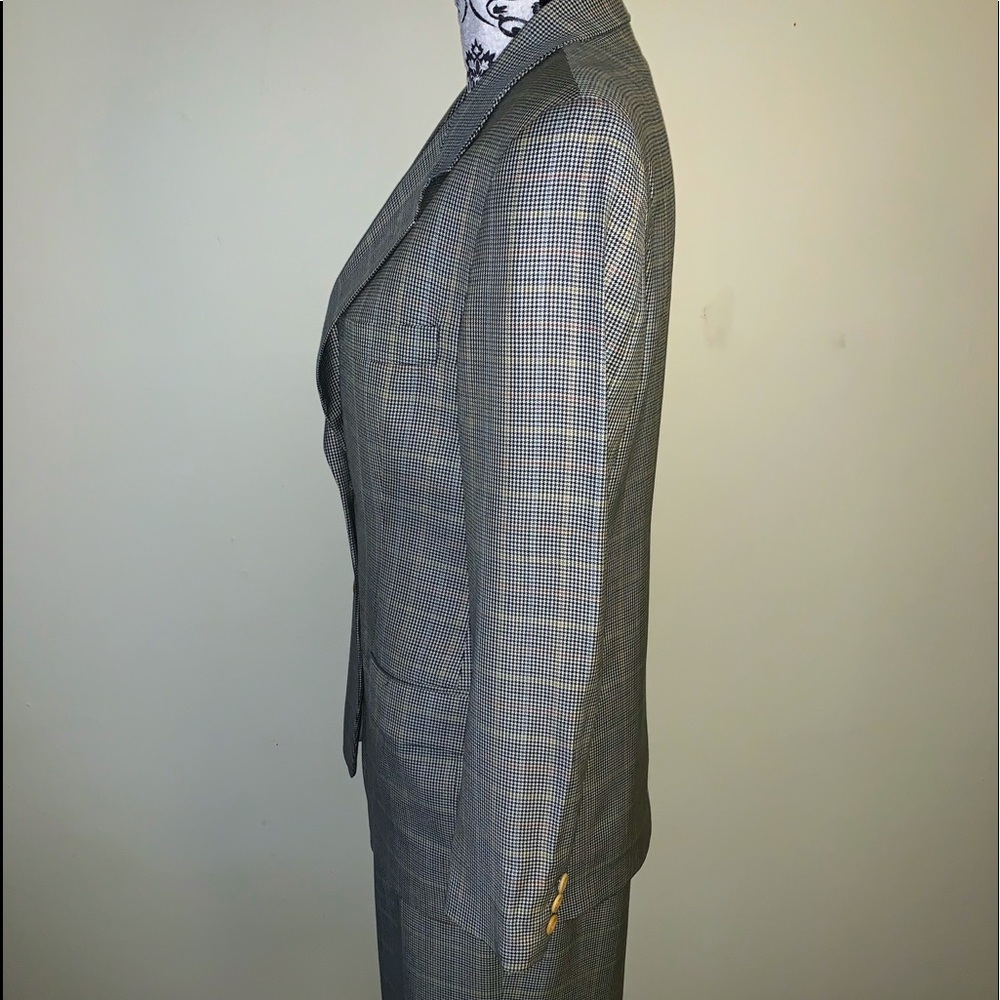 💜💜1-DAY SALE💛💜BURBERRY💛💜PINSTRIPE💛💜DOUBLE BREASTED💛💜 - Picture 4 of 8